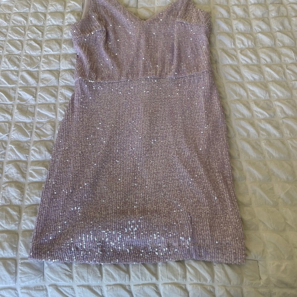 AGUA Elegant Sequin Dress in lavender - Picture 3 of 6